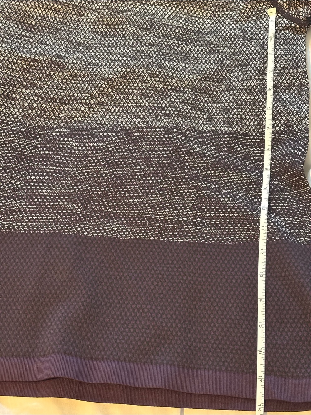 Zella Men’s Medium Purple and Grey Seamless Athletic Tee - Picture 6 of 6